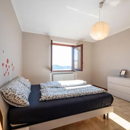 Monte San Giulio By Interhome Пелла